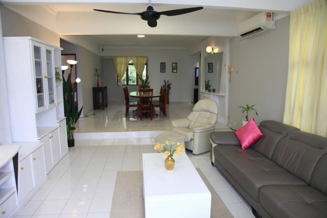 Isabella Villa George Town Penang Екстериор снимка